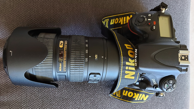 Nikon D800 + BG + Nikkor 70-200 f2.8 ED VRII Set