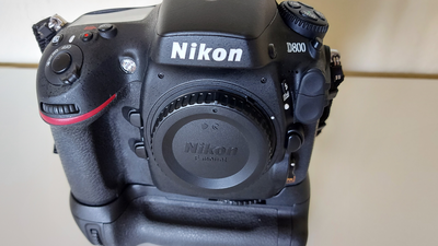 Nikon D800 inkl. BG