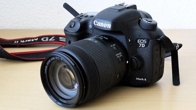Canon 7d + Zubehör (Wahlweise mit Zeiss Milvus Primes)