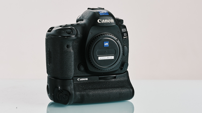 Canon 5D MK IV 4