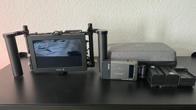 Vaxis Atom 500 SDI wireless with Directors monitor