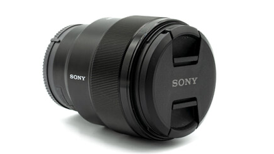 Sony Festbrennweite 85mm, Blende 1.8 für Vollformat E-Mount