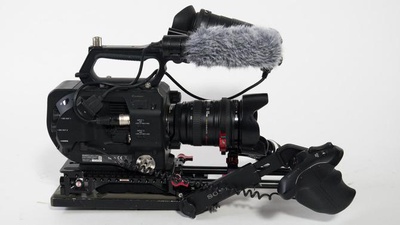Sony Fs7 Filmkamera mit Akkus und 5 Speicherkarten