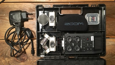 Zoom H-6 Handy Audio Recorder