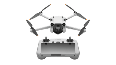 DJI Mini 3 Pro Drohne und Pilot